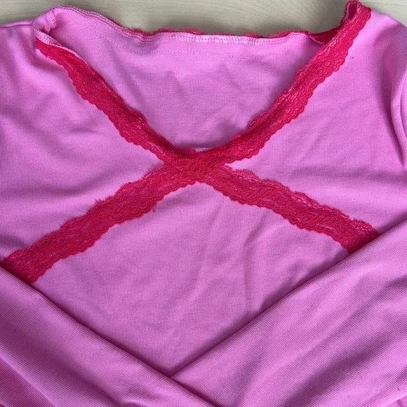 Pink top - Picture 2 of 3